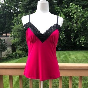 Cache magenta black lace tank
